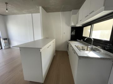 Venta Departamento 2 Amb. al Fte. en Haedo  
