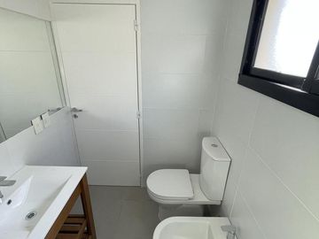 Venta Departamento 2 Amb. al Fte. en Haedo  