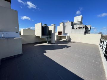 Venta Departamento 2 Amb. al Fte. en Haedo  