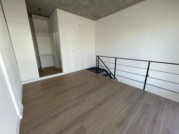 Venta Departamento 2 Amb. al Fte. en Haedo  