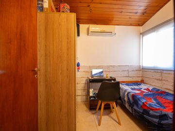 Venta / Permuta PH 4 ambientes con Patio en Caseros Centro - Apto Crédito - Sin Expensas