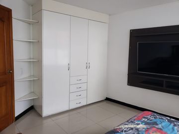 Arriendo Casa independiente en la Gonzales Suarez, Conjunto Herradura