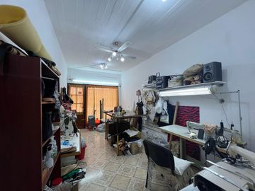 Bahía Blanca 140, Wilde ¡Ph con local o garage a la venta en Wilde!