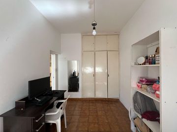 Bahía Blanca 140, Wilde ¡Ph con local o garage a la venta en Wilde!