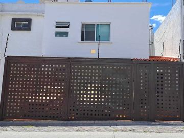 Bonita casa en venta Milenio lll Querétaro
