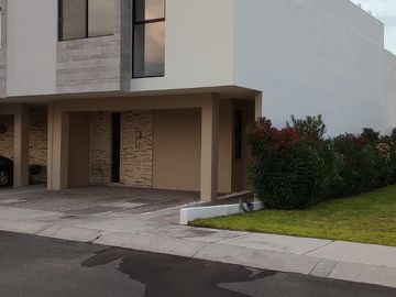 Casa en venta en El Refugio