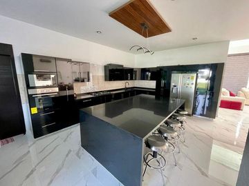 Casa en  venta en fraccionamiento Lomas de Cocoyoc, Morelos