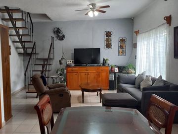 Casa en  venta en  Fracc. Las Fincas Jiutepec.