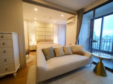 Modern 1 Bedroom Condo at Phetchaburi