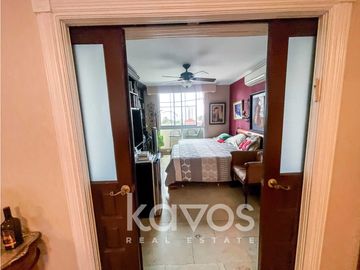 Venta de apartamento con terraza en PH COSTA PACIFICA, PUNTA PACIFICA