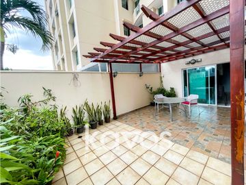 Venta de apartamento con terraza en PH COSTA PACIFICA, PUNTA PACIFICA