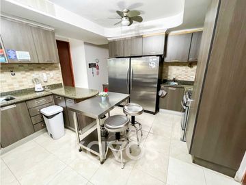 Venta de apartamento con terraza en PH COSTA PACIFICA, PUNTA PACIFICA
