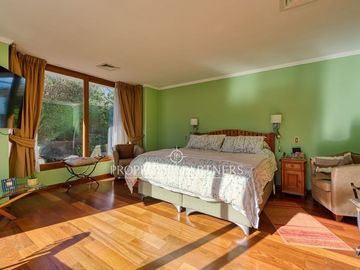 Amplia y luminosa casa con gran jardín, Los Dominicos