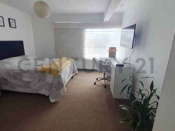 En Venta: Hermosa Casa en Las Brisas de Villa con Piscina y Jardín