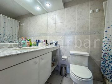 Venta Departamento 3 dormitorios 3 baños Las Condes Metro H. Magallanes