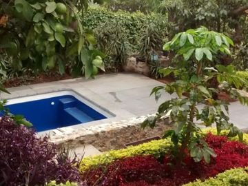 RENTA DEPARTAMENTO AMUEBLADO - R114