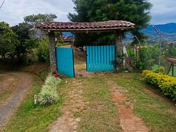 Venta Finca En El Carmen Km.30 Via Al Mar. Lote 4.500 Mtrs. Dagua