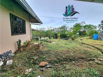 VENDO.CASA Y LOTE.DE 2000MTS COORDILLERA