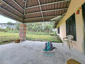 VENDO.CASA Y LOTE.DE 2000MTS COORDILLERA