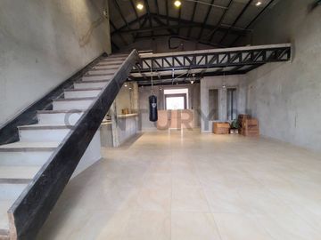 Casa en Ceibos con 3 unidades independientes, ideal para familia o inversión_JZa