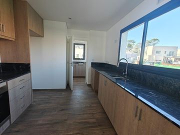 Casa con pileta en San Pablo