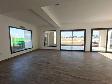 Casa con pileta en San Pablo