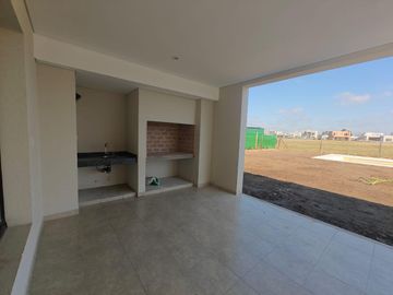 Casa con pileta en San Pablo