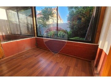 Casa Familiar en La Florida: Espaciosa y Luminosa