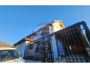 Casa Familiar en La Florida: Espaciosa y Luminosa