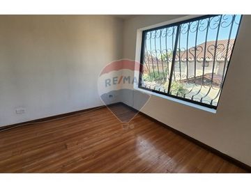 Casa Familiar en La Florida: Espaciosa y Luminosa