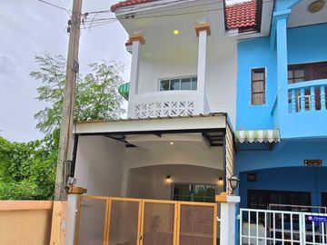 FOR SELL Townhouse/Townhome  Suk Charoen Village BTS-Bang Chak CX-124894