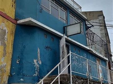Sitio en Venta en AV. ARGENTINA/PEDRO MONTT/METROTREN BARON