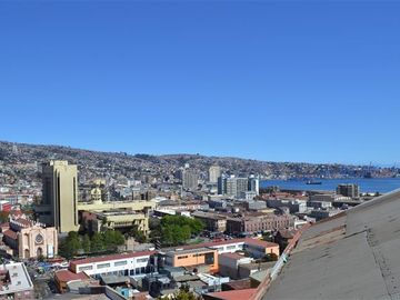 Sitio en Venta en AV. ARGENTINA/PEDRO MONTT/METROTREN BARON