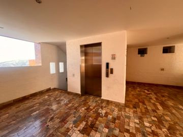 Departamento de Oportunidad en Lomas de Monteserrin