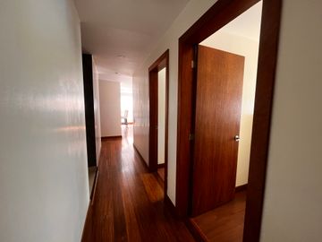 Departamento de Oportunidad en Lomas de Monteserrin