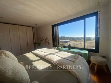 Pichilemu, Casa Iluminada con vista al mar