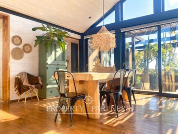Pichilemu, Casa Iluminada con vista al mar