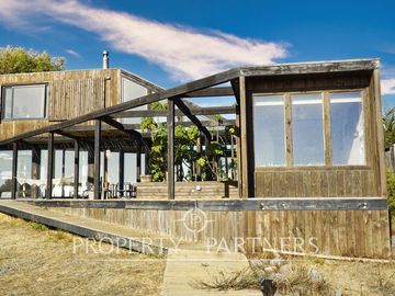 Pichilemu, Casa Iluminada con vista al mar