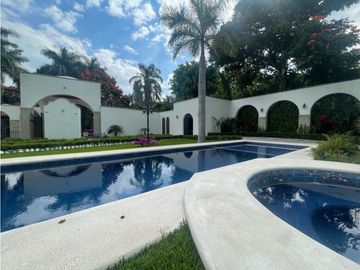 En Renta Depto Nuevo a estrenar  en las Palmas en Privada Cerrada