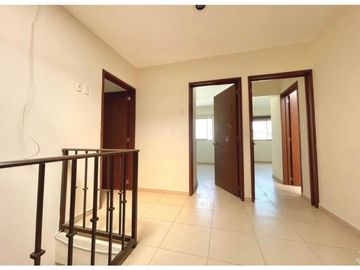 En Renta Casa muy acogedora súper ubicada zona sur 4Rec
