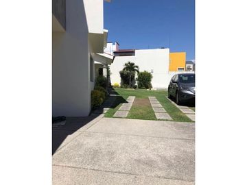 En Renta Casa muy acogedora súper ubicada zona sur 4Rec