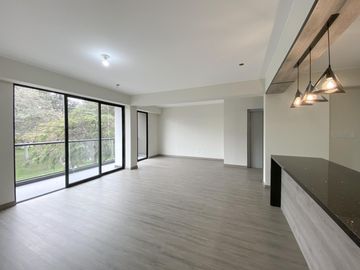 VENTA DE FLAT (3 DORMITORIOS)- AMPLIO BALCÓN CON VISTA A PARQUE- EN SANTIAGO DE SURCO