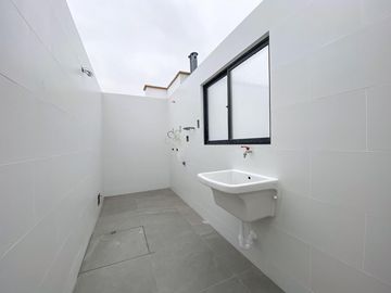 VENTA DE DÚPLEX 194 M2 -  DE ESTRENO VISTA A PARQUE - 3DORM-SANTIAGO DE SURCO