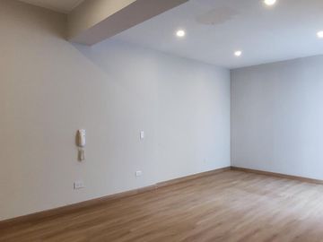 DepartamentoVENTA DE FLAT EN 1ER PISO (3 DORMITORIOS)- EN SANTIAGO DE SURCO- 150 M2 en