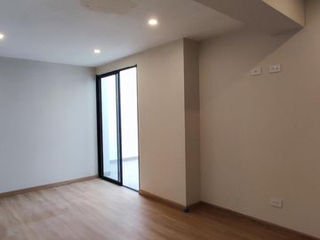 DepartamentoVENTA DE FLAT EN 1ER PISO (3 DORMITORIOS)- EN SANTIAGO DE SURCO- 150 M2 en