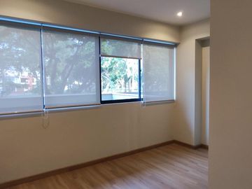 DepartamentoVENTA DE FLAT EN 1ER PISO (3 DORMITORIOS)- EN SANTIAGO DE SURCO- 150 M2 en