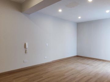 DepartamentoVENTA DE FLAT EN 1ER PISO (3 DORMITORIOS)- EN SANTIAGO DE SURCO- 150 M2 en