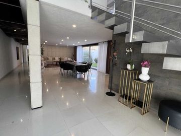 Casa de Autor en Alamos | 3 Recamaras + 5 Lugares de Estacionamiento