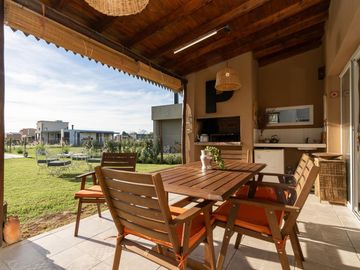 Casa en San Sebastian AREA 2 COD 170