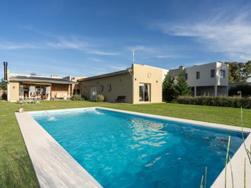 Casa en San Sebastian AREA 2 COD 170